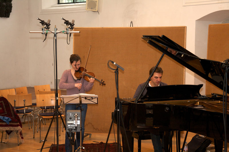 CD Production with Lisa Schatzman and Benjamin Engeli / Claves 2013 at „Alte Kirche“ Boswil / Switzerland. Royer R-122V Microphones for the violin